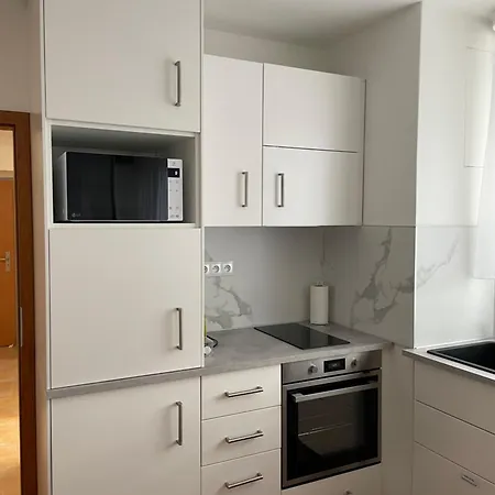 Apartment Komin Apartmán *